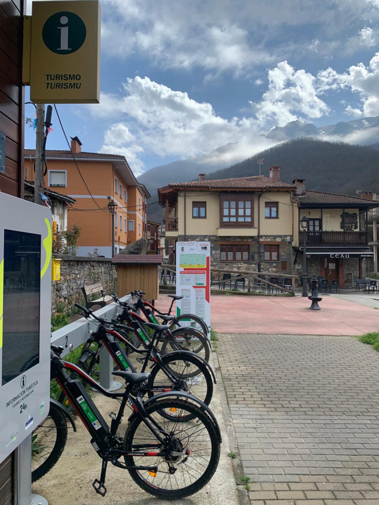 El Corral De Baxo Villa เฟเลโชซา ภายนอก รูปภาพ